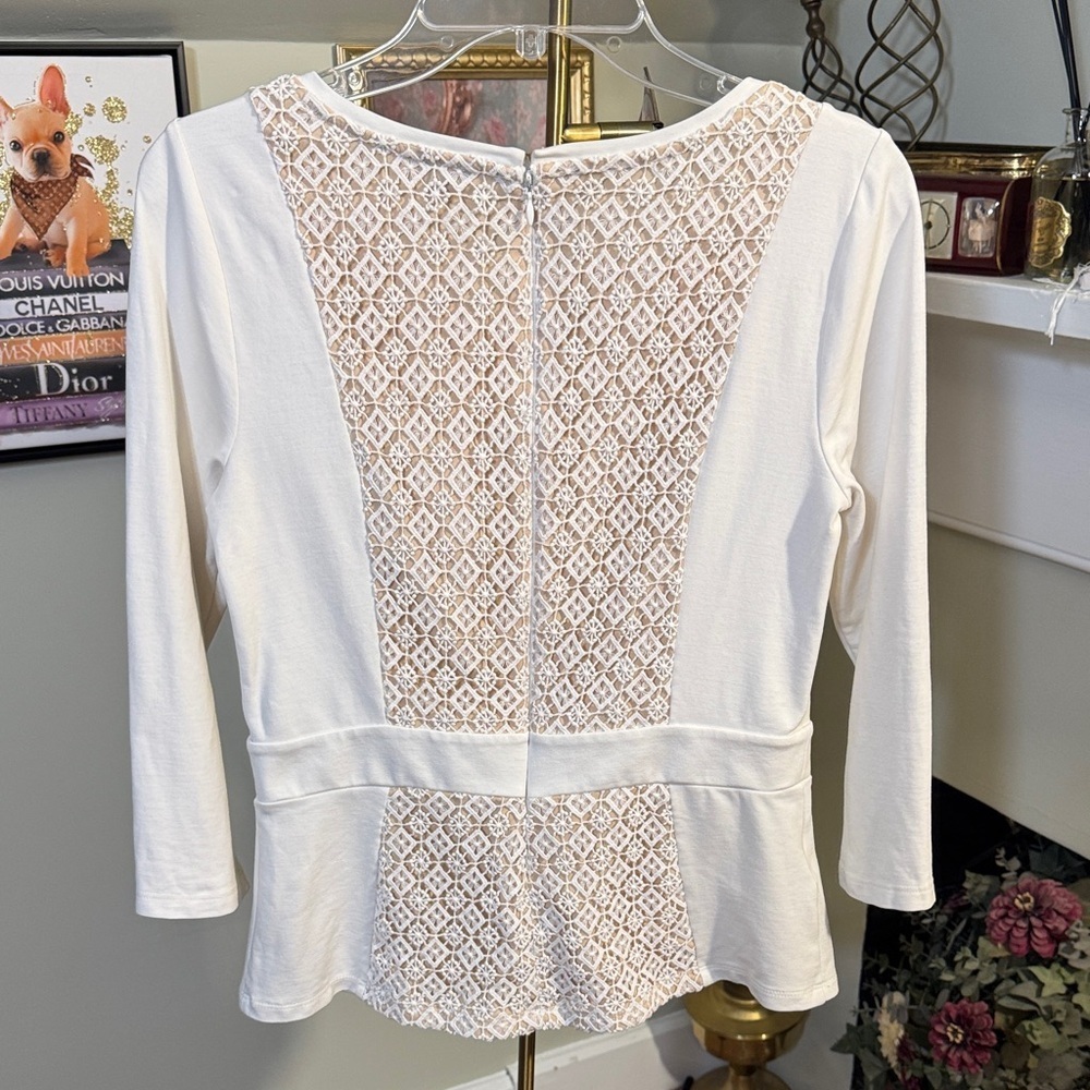 EUC Ann Taylor Cream Lace Panel Ponte Knit Top Super Cute Pretty Lace Front/Back - Picture 3 of 7